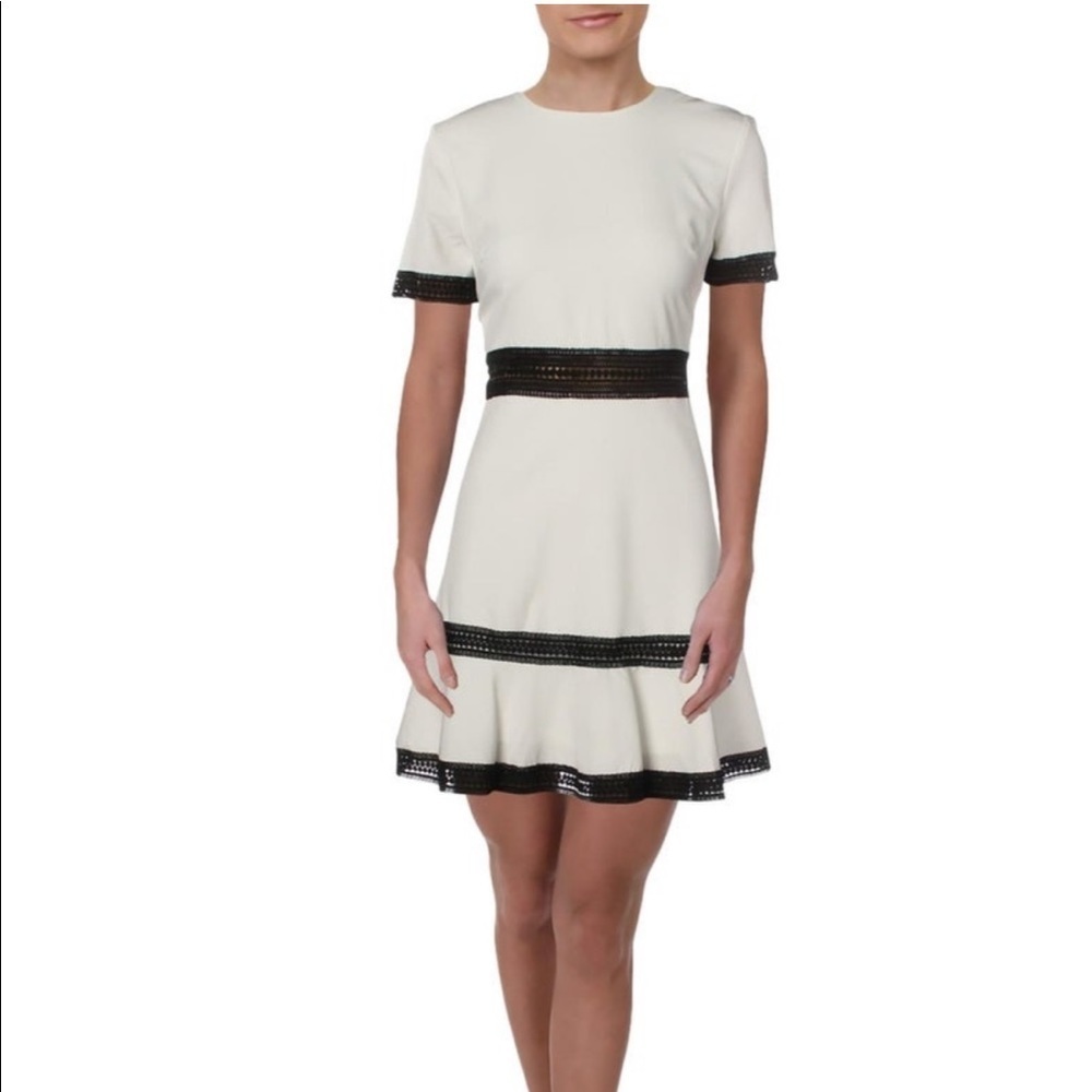 Chic Women's Mini Dress - White and Black